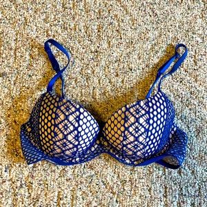 Victoria’s Secret Blue and Tan Lace Bra 34B